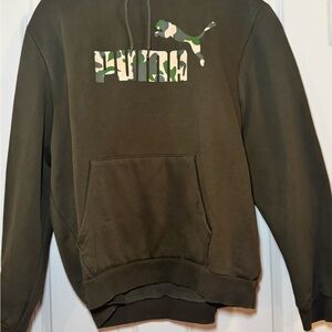 Puma Men's Dark Green Camo Logo Hoodie